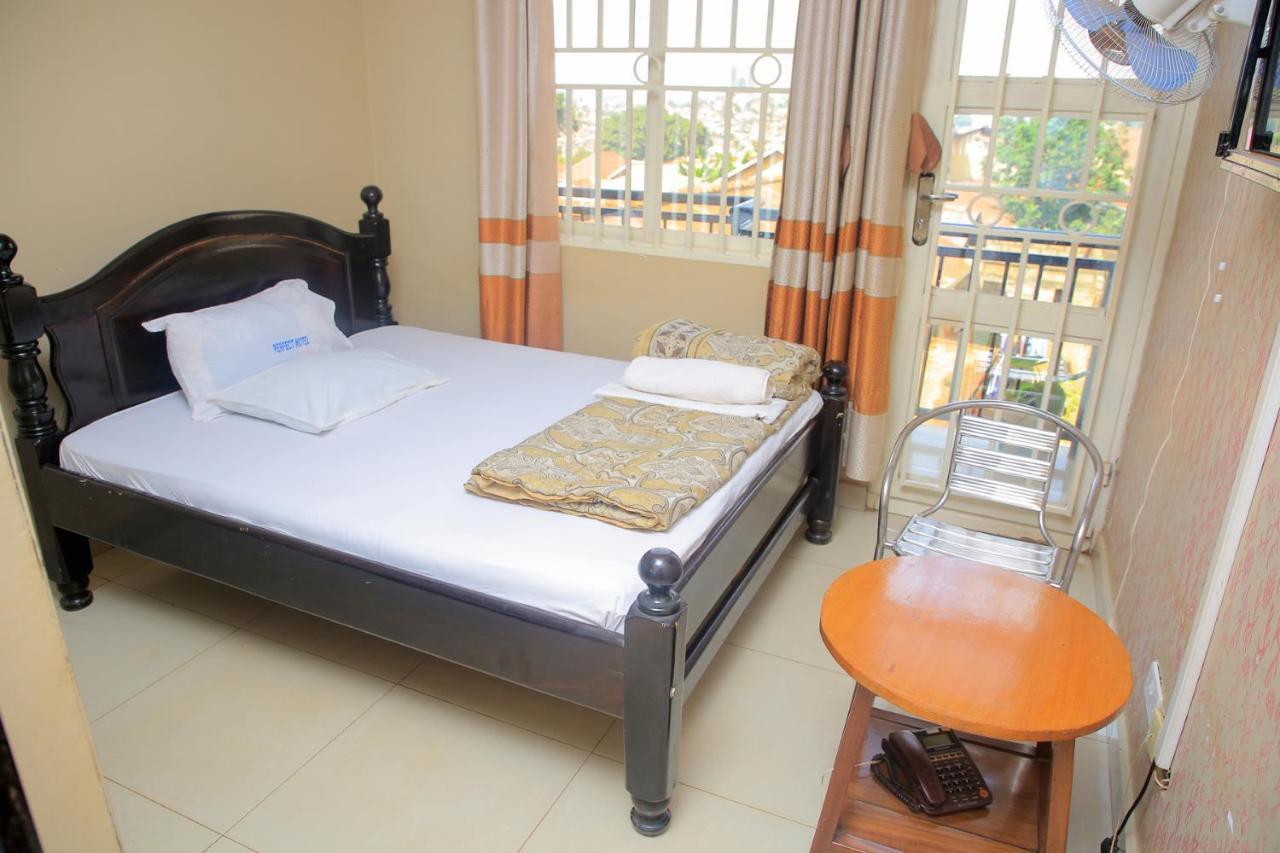 Perfect Motel Kampala Kültér fotó